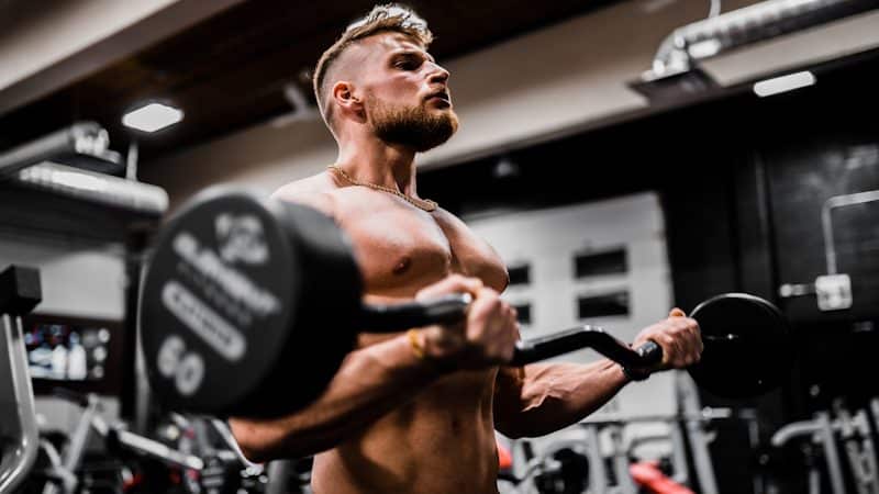 Man doing muscle strengthening program